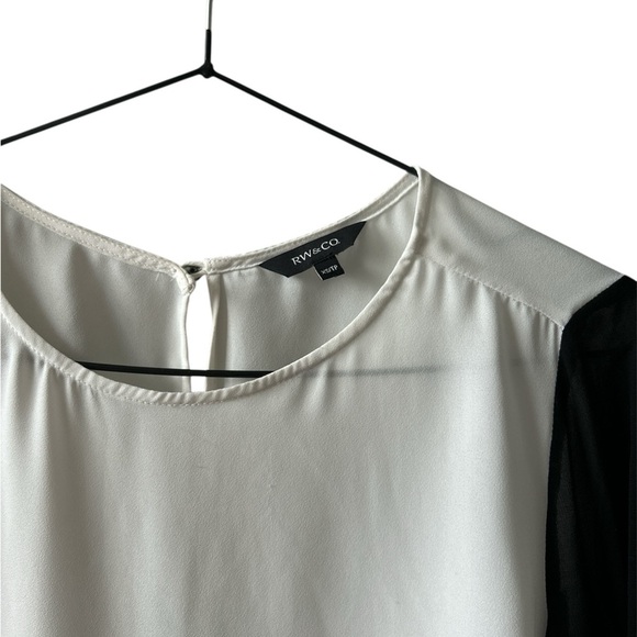 RW&CO. Cream and Gray Long Sleeve Blouse - Picture 2 of 5